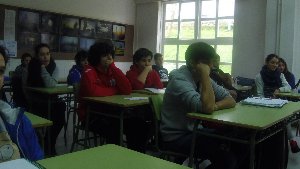 Charla ex-alumnos